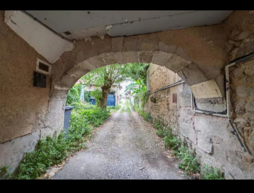 פואטייה Maison Troglodyte מראה חיצוני תמונה
