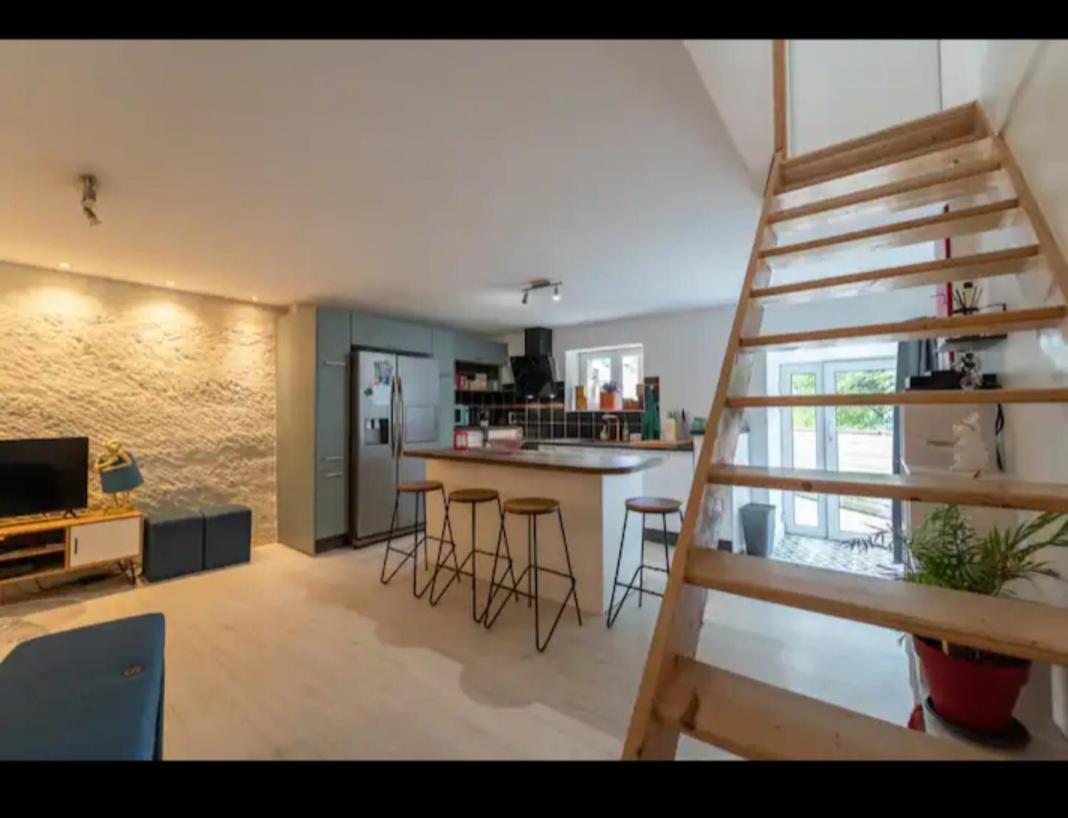 פואטייה Maison Troglodyte מראה חיצוני תמונה